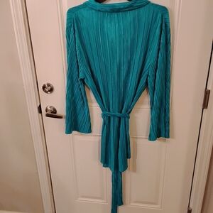 Cato Turquoise Pleated Kimono Size 18/20 100% Polyester